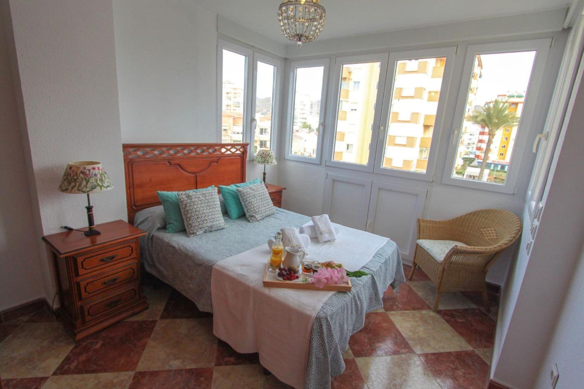 Apartamento Valencia At Home Торрокс-Коста Экстерьер фото