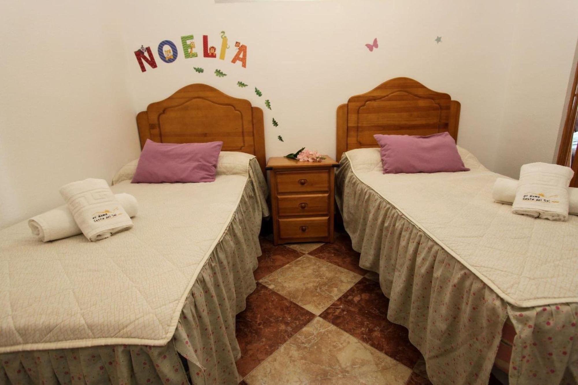 Apartamento Valencia At Home Торрокс-Коста Экстерьер фото
